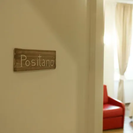 Rooms Stazione Centrale Naples Exterior photo